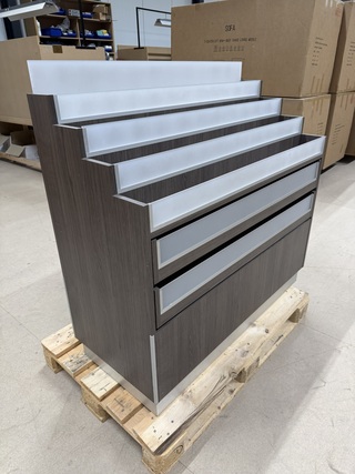 Presentatiemeubel met 2 lades aan voorzijde, houtdecor brown